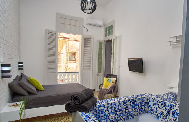 Lujoso Apto WIFI Gratis Balcon y Jacuzzi - Foto 1