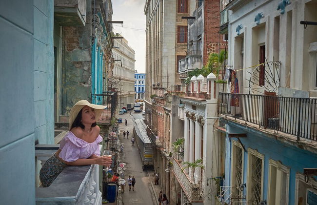 Lujoso Apto WIFI Gratis Balcon y Jacuzzi - Foto 24