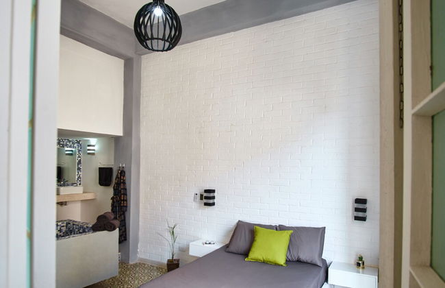 Lujoso Apto WIFI Gratis Balcon y Jacuzzi - Foto 13