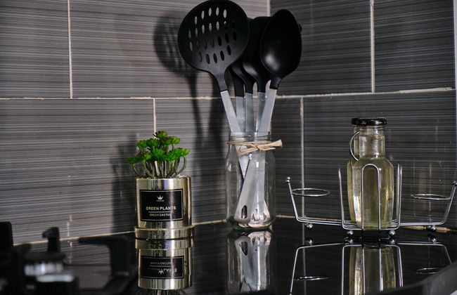 Lujoso Apto WIFI Gratis Balcon y Jacuzzi - Foto 34