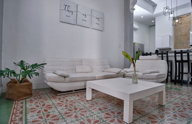 Lujoso Apto WIFI Gratis Balcon y Jacuzzi - Foto 35