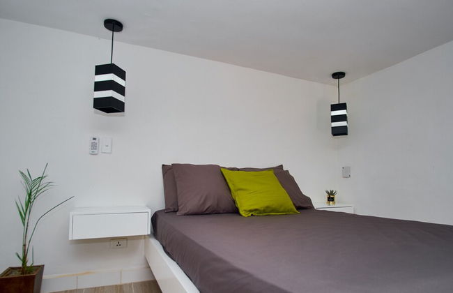 Lujoso Apto WIFI Gratis Balcon y Jacuzzi - Foto 3