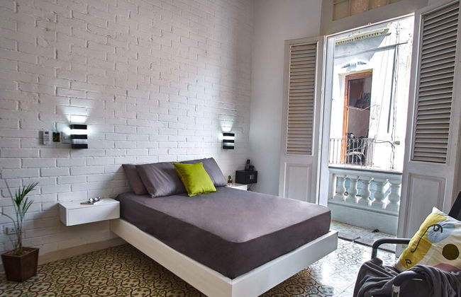 Lujoso Apto WIFI Gratis Balcon y Jacuzzi - Foto 14