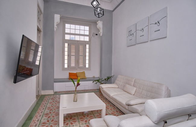 Lujoso Apto WIFI Gratis Balcon y Jacuzzi - Foto 22