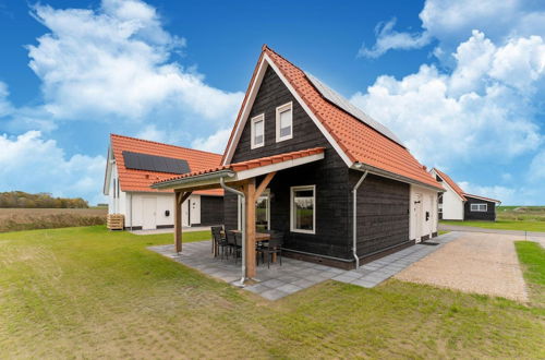 Photo 1 - Holiday Home in Scherpenisse With Bubble Bath