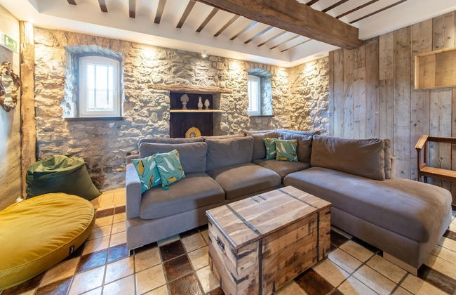 Vacation Home With BBQ Near Hotton - Foto 18