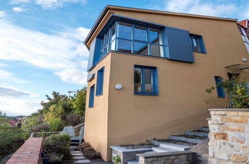 Photo 18 - Stylish Holiday Flat With Panoramic Window