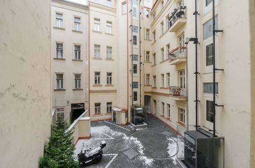 Foto 13 - 3-bedrooms apartment in center of Prague