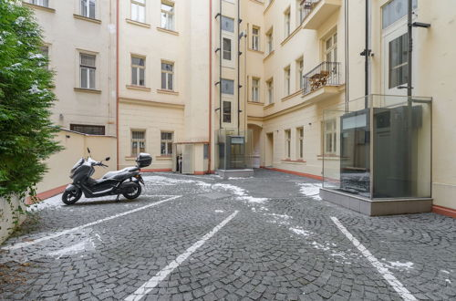 Foto 19 - 3-bedrooms apartment in center of Prague