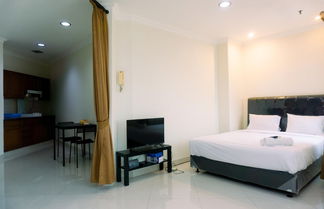 Photo 1 - Luxury Studio At Semanggi Apartment