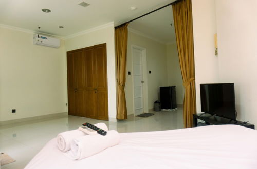 Photo 4 - Luxury Studio At Semanggi Apartment