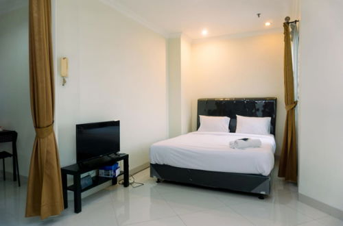 Photo 3 - Luxury Studio At Semanggi Apartment