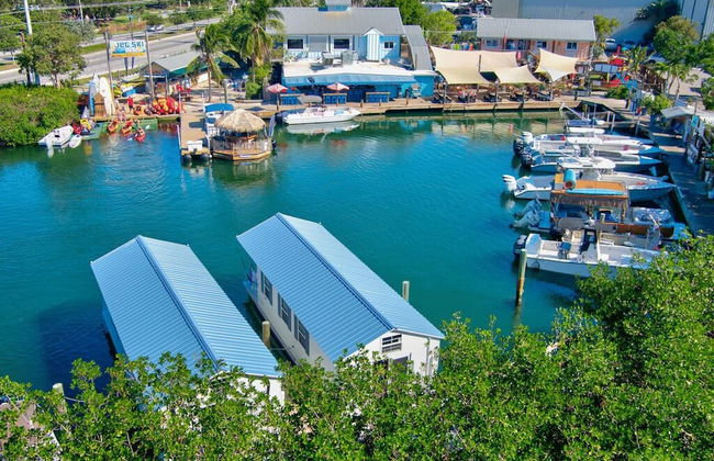 Aqua Lodges at Hurricane Hole Marina - Foto 2