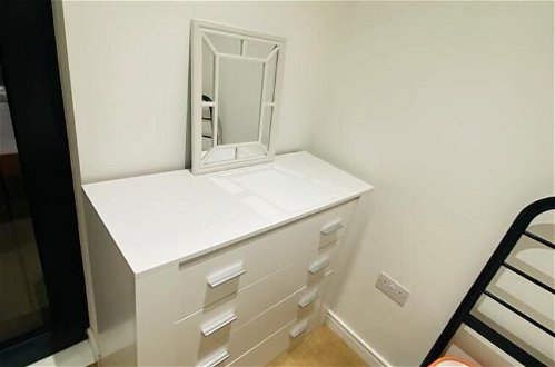 Foto 10 - Inviting 2-bed Apartment in London