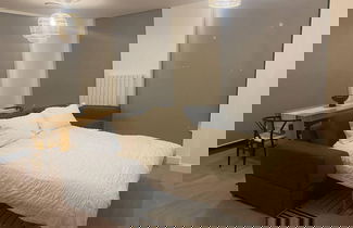 Photo 2 - 2 Bed Penthouse - Balcony - Smoking - Parking
