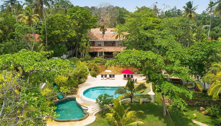 Foto 1 - A Sophisticated Spacious Beach Villa With 20 Meter Water Slide