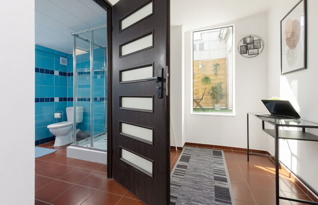 Warsaw Mickiewicza Apartment by Renters - Photo 37