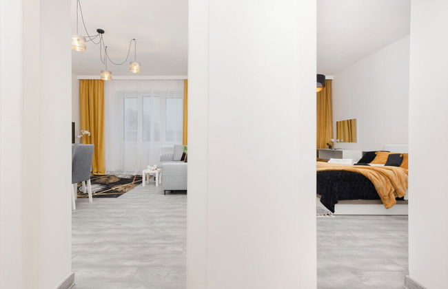 Warsaw Mickiewicza Apartment by Renters - Photo 9