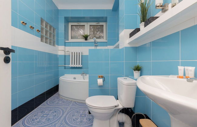Warsaw Mickiewicza Apartment by Renters - Photo 36