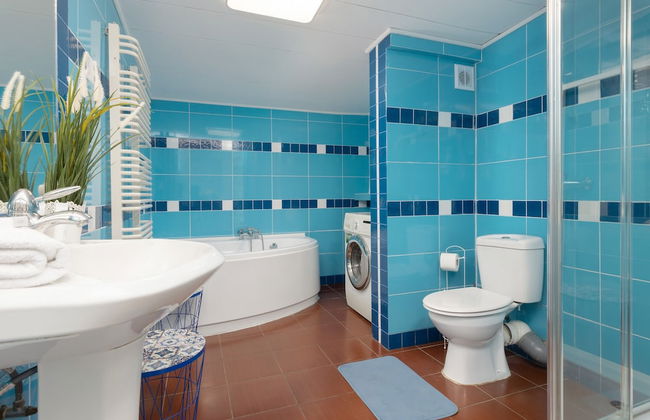 Warsaw Mickiewicza Apartment by Renters - Photo 40