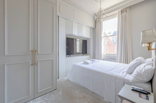 Foto 5 - Luxurious & Stylish 2BD Flat - South Kensington