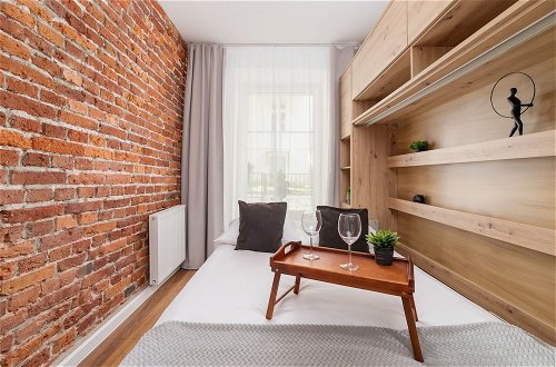 Photo 2 - Krakow Stylish Apartment by Renters