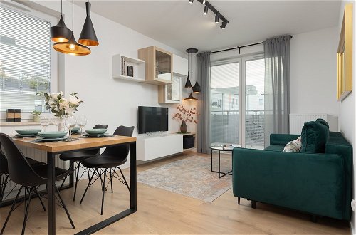 Photo 23 - Trendy Apartment + Parking by Renters