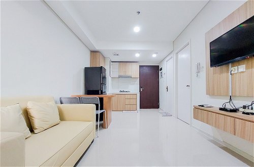 Photo 10 - Great Choice And Comfy 2Br Daan Mogot City Apartment