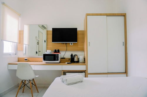 Foto 4 - Cozy Living Studio Room (No Kitchen) Apartment Aeropolis Residence