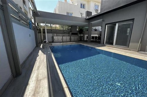 Foto 25 - Luxury 4 Bedroom Villa With Private Pool