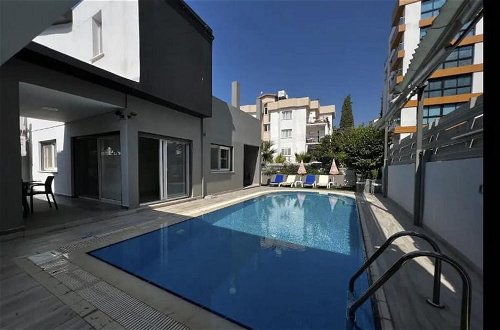 Photo 33 - 4 Bedroom Villa, Pool, Kyrenia Town Location