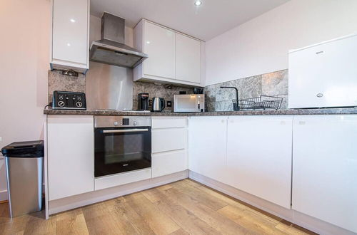 Photo 6 - Stunning 2-bed Apartment in Birmingham