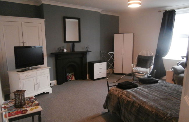 Charming Seafront 2-bed Apartment in Llandudno - Foto 1