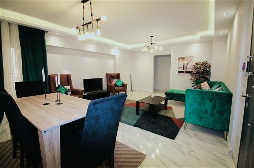 Photo 1 - Smart Luxury Apartment in new Building of Compound