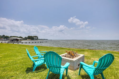 Photo 1 - Lakefront Onalaska Home w/ Screened-in Porch