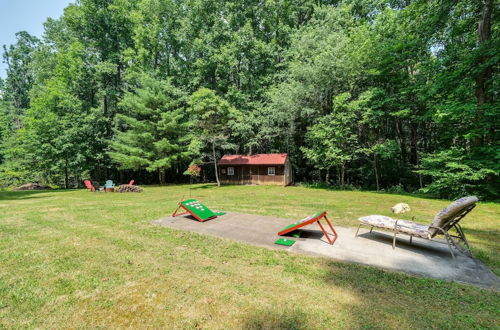 Foto 2 - Secluded Meadows of Dan Cabin w/ Fire Pit