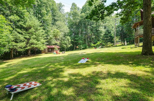 Foto 33 - Secluded Meadows of Dan Cabin w/ Fire Pit