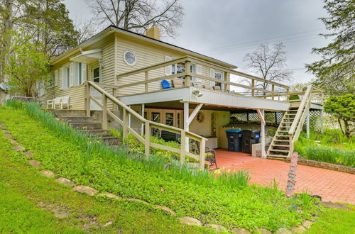 Photo 14 - Charming Canandaigua Lake House w/ Deck & Views