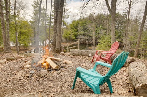 Photo 7 - Lakefront Fence Home w/ Private Hot Tub