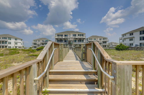 Foto 29 - Ocean Front Emerald Isle Vacation Rental Property