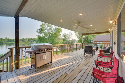 Photo 35 - Lakefront Birchwood House w/ Deck + Fire Pit