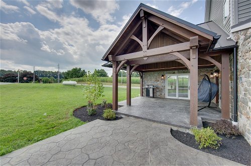 Photo 21 - Gorgeous Ronks Retreat: Patio, Grill & Fireplace