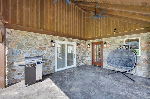 Photo 11 - Gorgeous Ronks Retreat: Patio, Grill & Fireplace