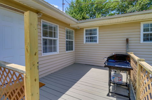 Photo 29 - Charming Kaw Lake Country Home w/ Game Room