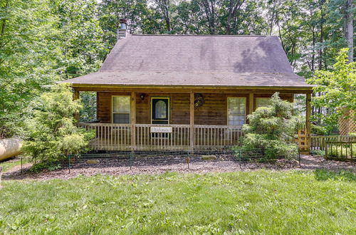 Photo 1 - Cozy Bainbridge Retreat w/ Fireplace + Deck