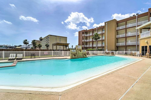 Photo 4 - South Padre Island Vacation Rental w/ Pool Access