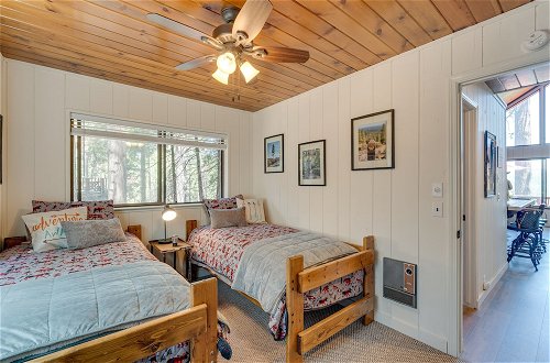 Photo 26 - Airy Arnold Cabin Stay w/ Deck + Mountain Views