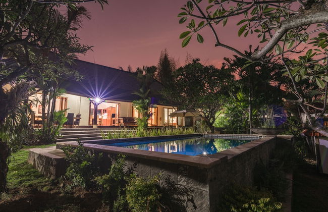 Villa Lotus Kayuputih - Foto 44