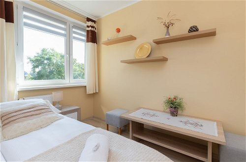 Photo 2 - Gdańsk Family Apartment by Renters
