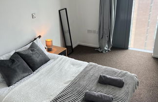 Photo 3 - Captivating 1-bed Apartment in Birmingham Centre